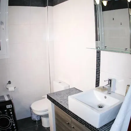 Port View Apartment